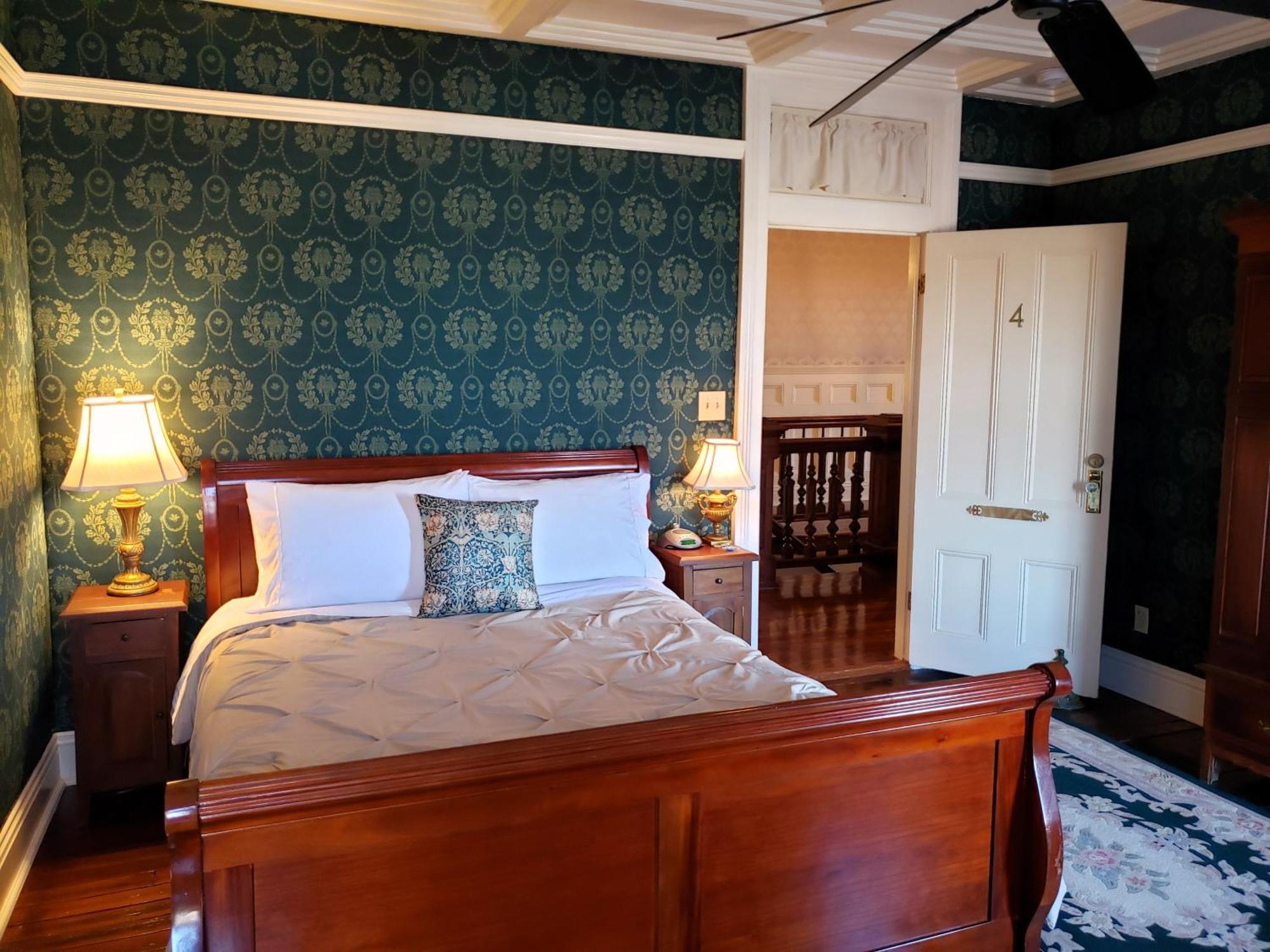 Iron Horse Hotel Blackwater 外观 照片