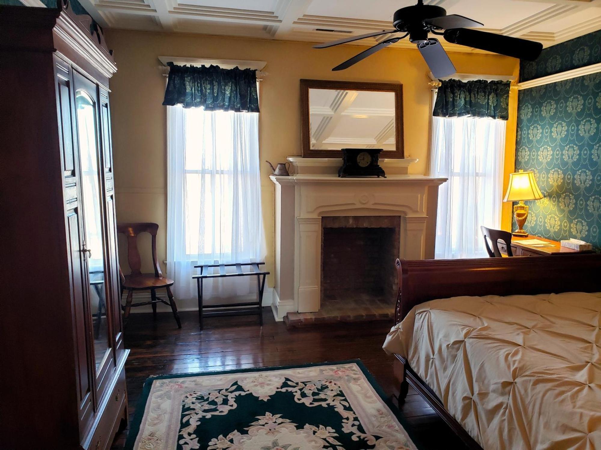 Iron Horse Hotel Blackwater 外观 照片